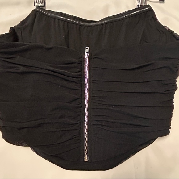 New with tags excellent brand new condition extra large - Picture 5 of 8